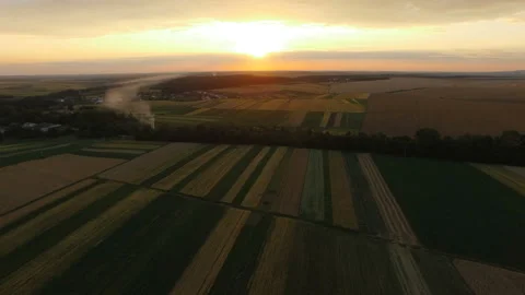 Amazing huge sunset on fields horizon. Aerial view. 4K 스톡 동영상 95037508