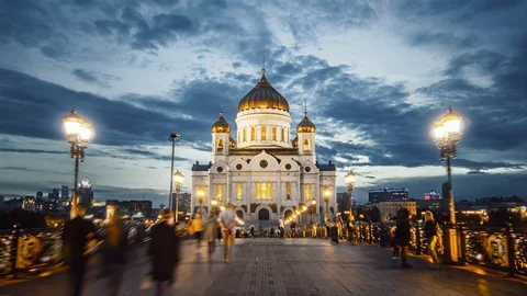 Amazing hyperlapse of the Cathedral of Christ the Saviour in Moscow. Video stock 119038040