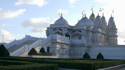 Amazing Neasden Temple called BAPS Shri Swaminarayan Mandir in London - LONDON Video stock 121542656