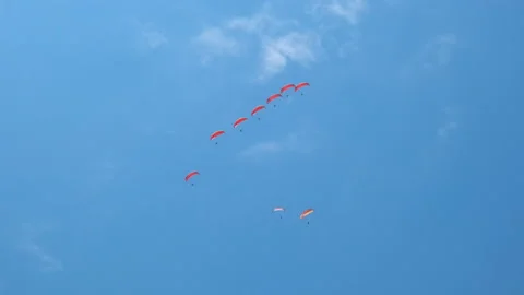 Amazing paraplane flying. 스톡 동영상 238036544