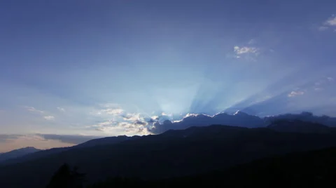 Amazing sunset behind clouds - time-lapse Stock Footage 41501655