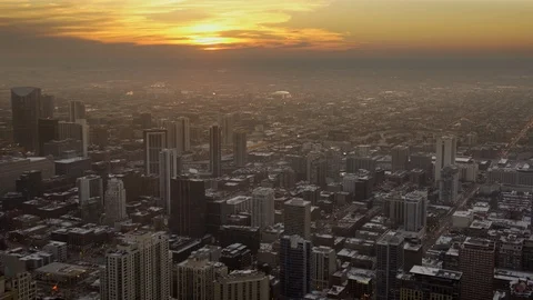 Amazing sunset over Chicago from a skyscraper Video stock 101158890
