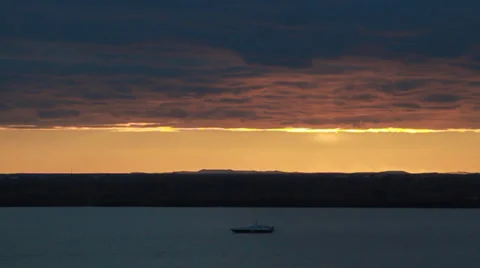 Amazing Sunset. The sun goes below the horizon. Beautiful sunset. 動画素材 32364096