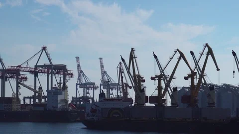 Amazing time lapse view on high technology cranes unloading huge freight cargo Stock Footage 98408908