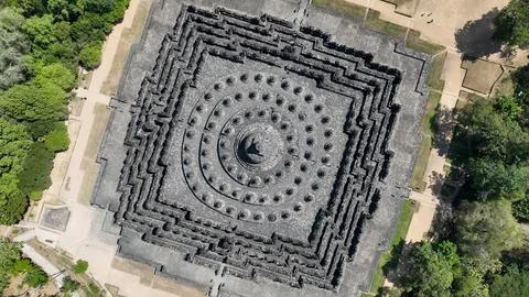 Amazing top down view of Borobudur temple one of well-known tourist destina.. Stock-Fotos