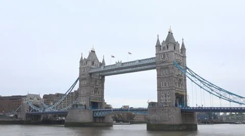 Amazing Tower Bridge Stock Footage