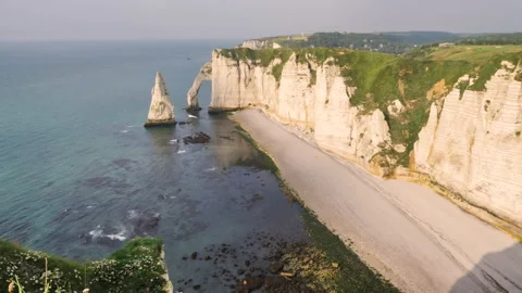 Amazing view with nice sunlight and seagulls at Etretat, 4K 60p realtime audio Stock Footage 157401011
