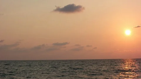 Amazing view of sun setting over Andaman sea in the Indian ocean Stock Footage 86016328