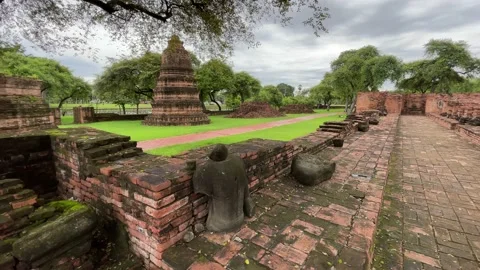 Amazing Wat Phra Ram Vídeos de archivo 207990099
