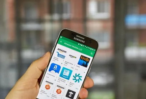 Amazon apps on Samsung S7 Fotos Stock