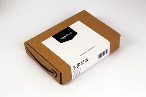 Amazon carton box, basic shipping package Foto stock