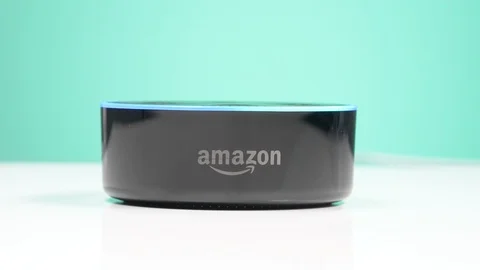 Amazon Echo Dot Smart Home Assistant Activated Video stock 100908427