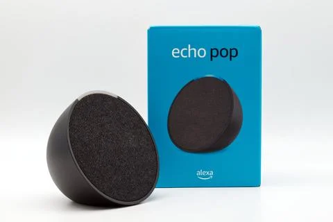 Amazon Echo Pop. Alexa, virtual assistant AI Stock Photos