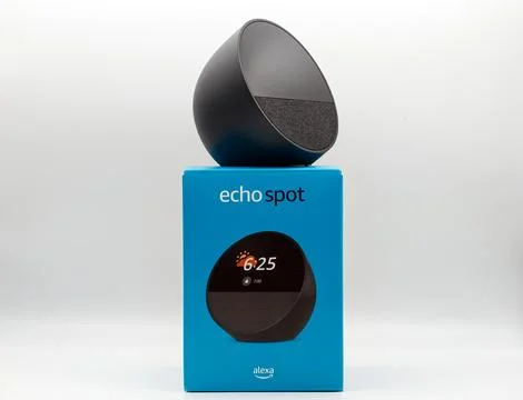 Amazon Echo Spot. Alexa, virtual assistant AI isolated on white background. 스톡 사진