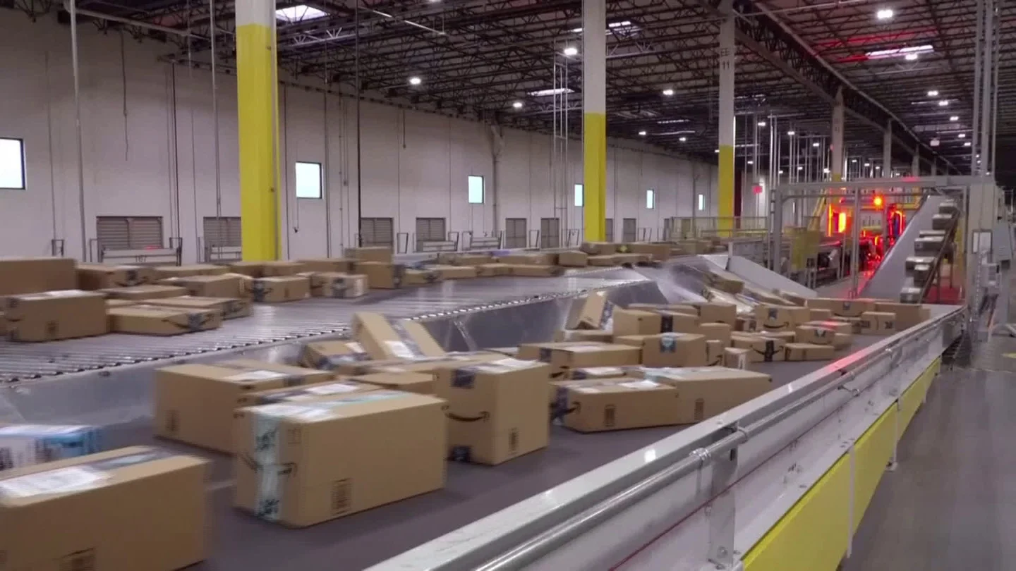 Amazon To Hire 100,000 Workers, As Online Orders Surge On Coronavirus Worr... Stock Footage