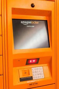  Amazon Locker in shopping mall Amazon Locker in shopping mall, orange pic... 写真素材