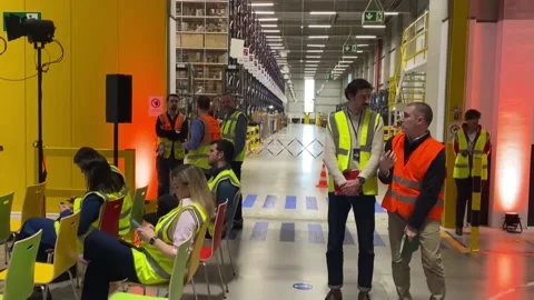 Amazon opens its first Natural Disaster Relief Center in Europe, Rheinberg (Germ Vidéo 268832049