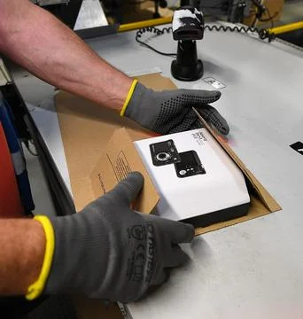 Amazon Order Process: Step 4 The Order Is Packed By Graeme Nicholson And Sent To Stock Photos