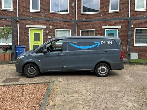Amazon Prime delivery van Stock Photos