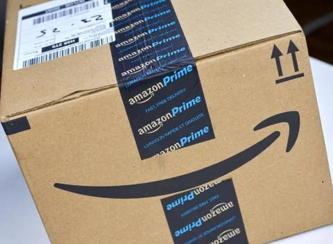 Amazon Prime shipping box Photos