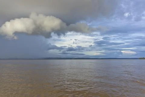 Amazon river view, Stormy clouds, Brazil, South America Foto stock
