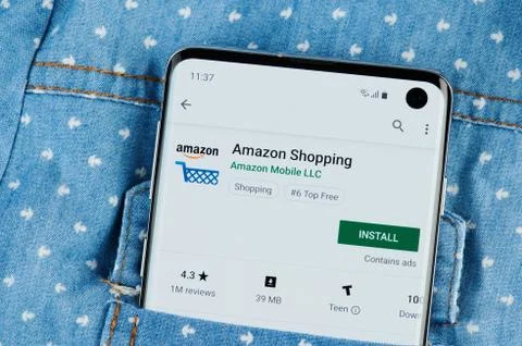 Amazon shopping application on smartphone Stock Photos