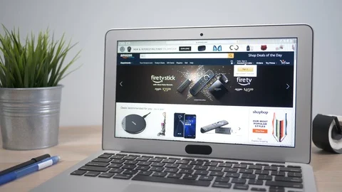 Amazon Shopping Website on Laptop Computer Screen 스톡 동영상 86868450