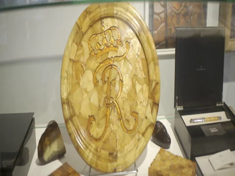 Amber treasures 库存影片 169385140