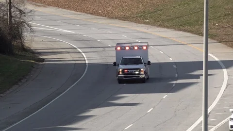 Ambulance 스톡 동영상 100374652