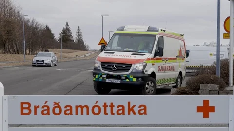 Ambulance in Iceland 库存影片 128528546