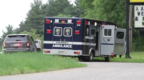 Ambulance on Scene Video stock 39482595