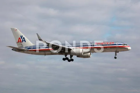 American airlines boeing 757-200 Stock Photos