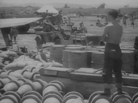 American and Chinese officers plot, warplanes attack Myitkyina and General Vídeos de archivo 74975595