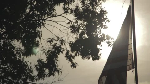 American Flag Backlit by Sun Vídeos de archivo 50947336