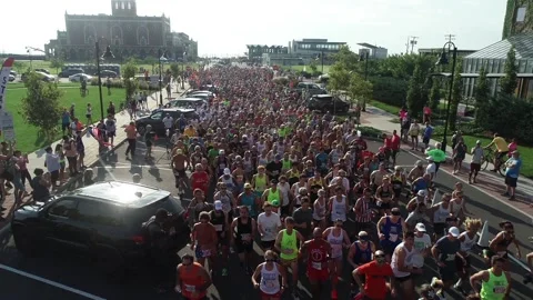 American Flag high over running race 90 seconds into clip Video stock 171778708