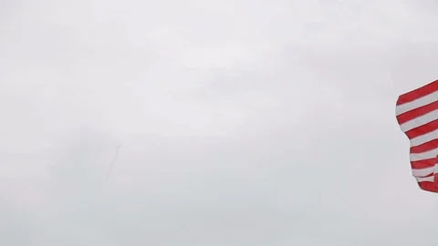 American flag on pole move left to right 動画素材 92992535