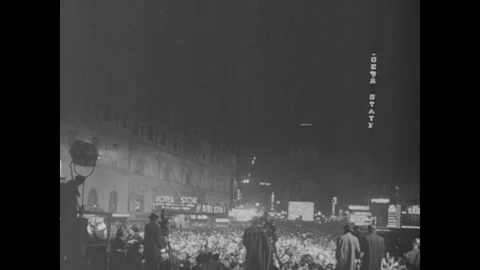 American general Dwight D. Eisenhower addresses troops Stock Footage 252582146