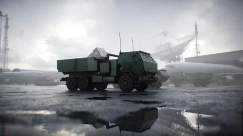American High Mobility Artillery Rocket System. Military base. Stockbeeldmateriaal 313505824