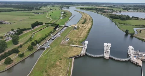 Amerongen weir and lock complex is a hydraulic work of art in the Netherlands 動画素材 208471859