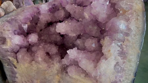Amethyst Geode Interior With Pale Complex Crystal Formations Stockbeeldmateriaal 332824018