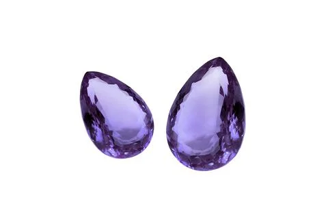 Amethyst in pear shape on white background Stockfoto's