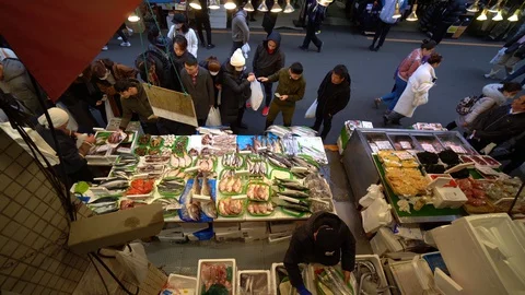 Ameyoko Stockbeeldmateriaal 130161126