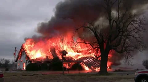 Amid the Force of Nature - Fire Blazing Burning House Video 스톡 동영상 10732505