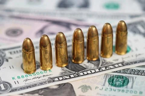 Ammunition on US Dollar Banknotes Close Up Stockfoto's