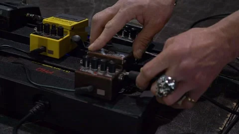 Amp connection Vídeo Stock 167656993