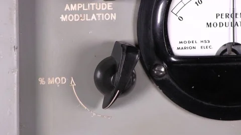 Amplitude percent modulation adjustment Stock Footage 84002728