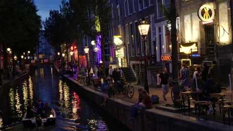Amsterdam blue night scene. Видео 145159804