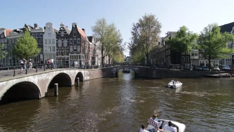 Amsterdam Canals 04 Stock-Footage 3877056
