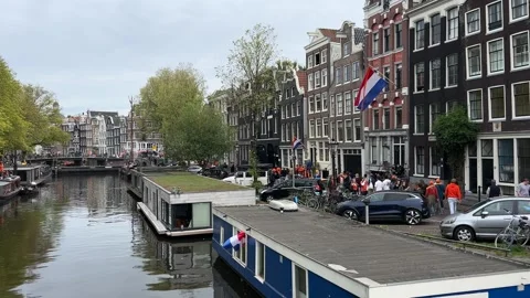 Amsterdam, Netherlands – 2026/04/27: King's Day 2026 in Amsterdam Stock-Footage 342534553