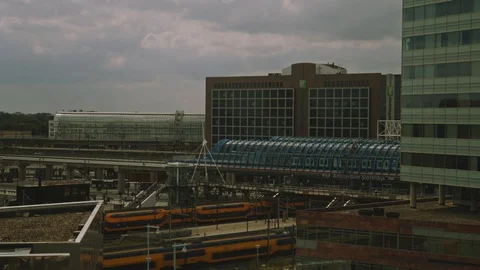 Amsterdam train station 動画素材 114695291